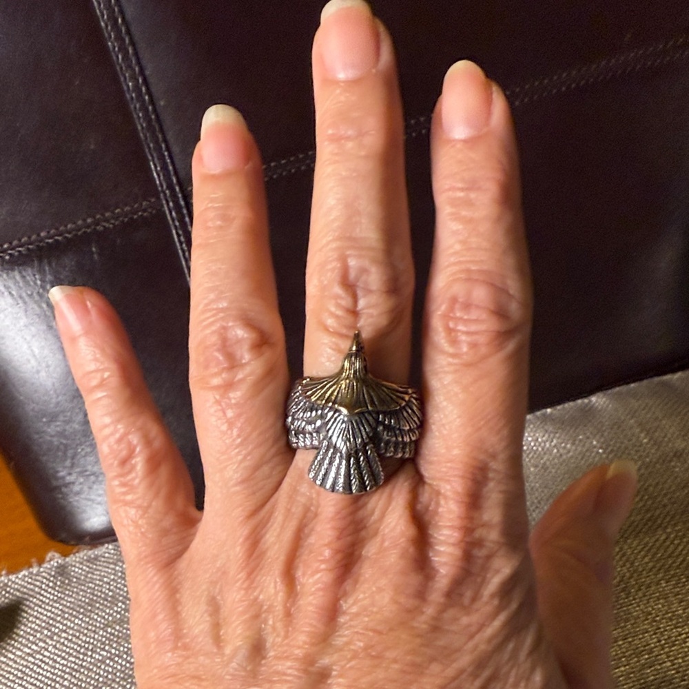 Eagle ring adjustable - two tone